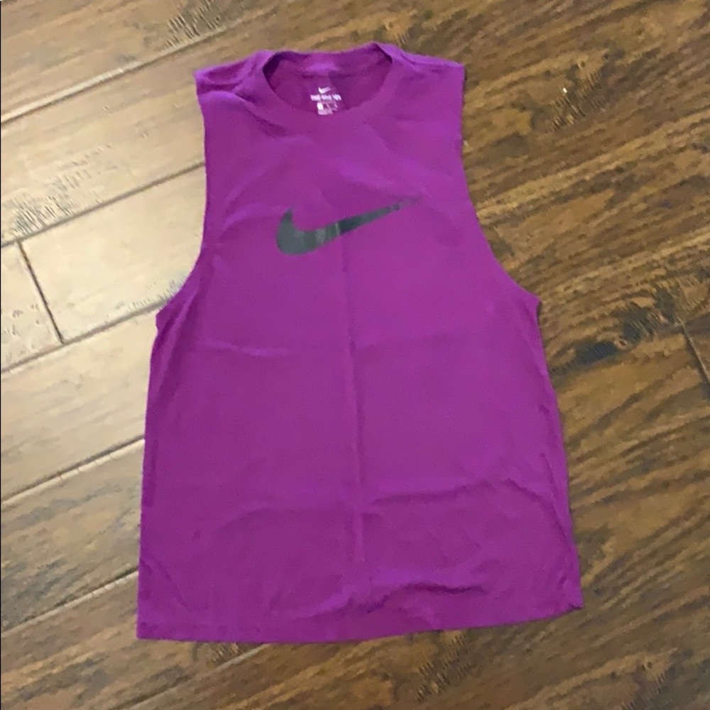 Women’s Nike dri fit muscle tank size small